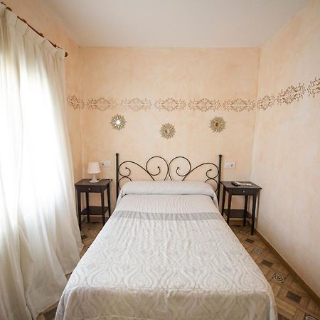 Hostal Paquita Мадрид Экстерьер фото