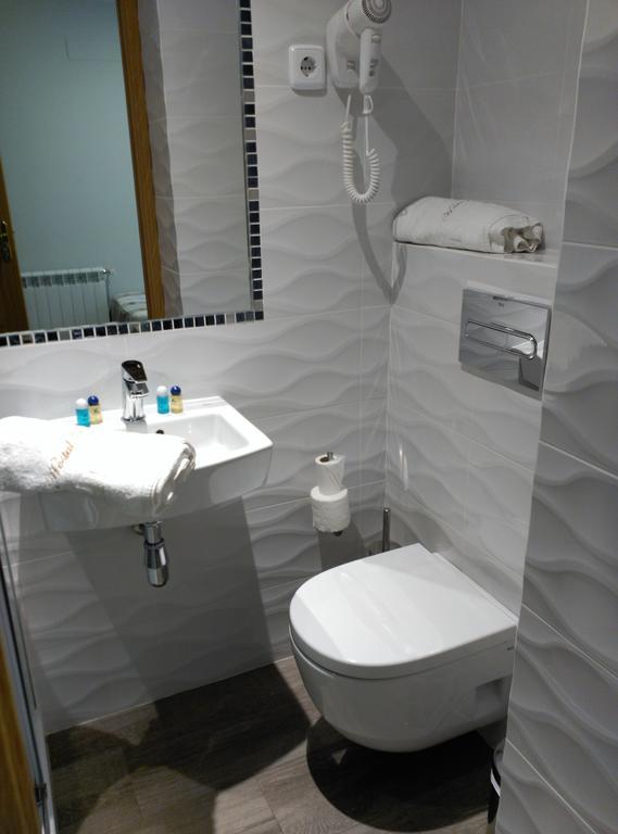 Hostal Paquita Мадрид Экстерьер фото