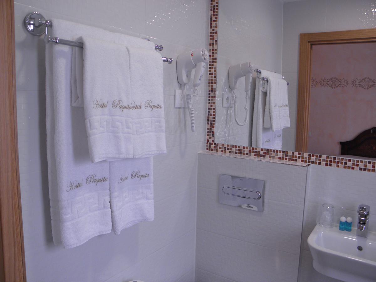 Hostal Paquita Мадрид Экстерьер фото